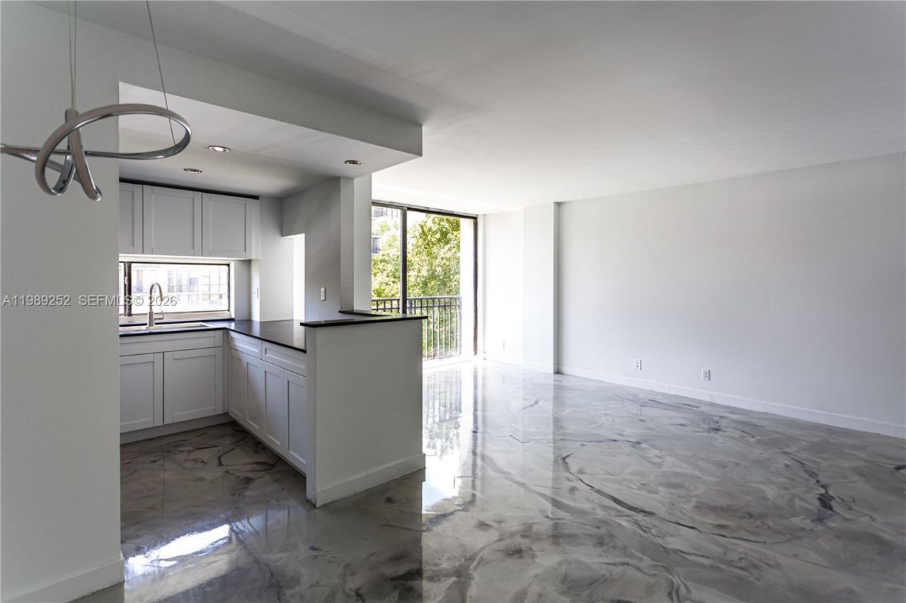 Please Call For Address, Unit 428, Sunny Isles Beach, FL 33160 Photo