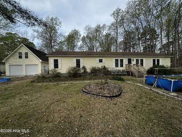 209 Old Ironsides Road , Newport, NC 28570