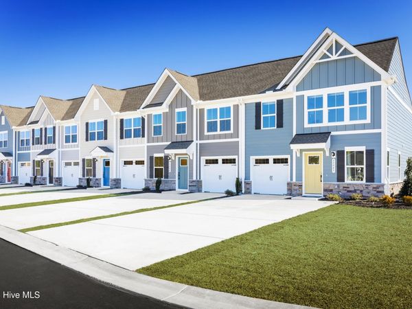 3201 Edgehill Drive, Navassa, NC 28451