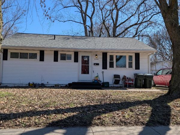 1206 N Lincoln Avenue , Urbana, IL 61801