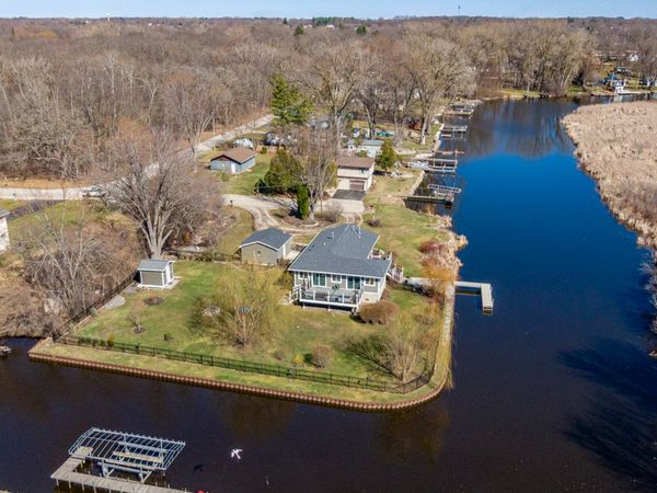 39452 N Petite Pass , Antioch, IL 60002