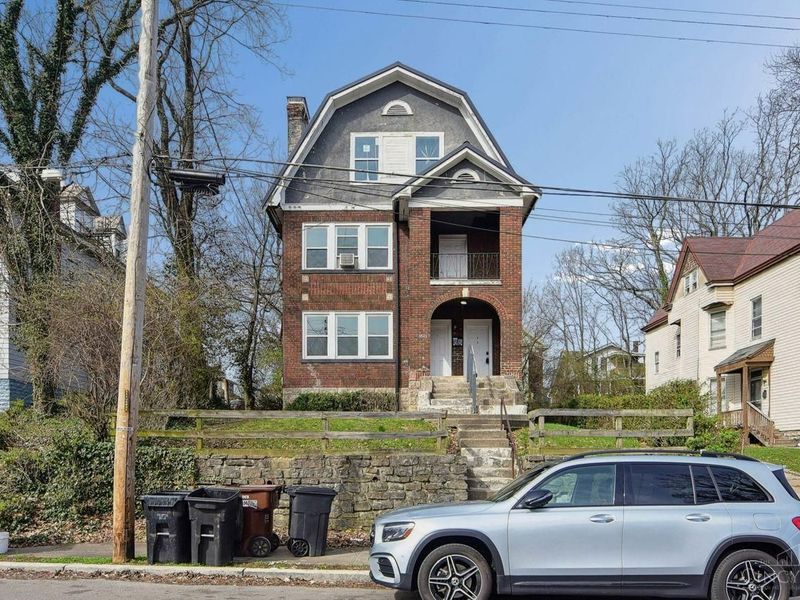 3543 Wilson Avenue, Cincinnati, OH 45229 Photo 2