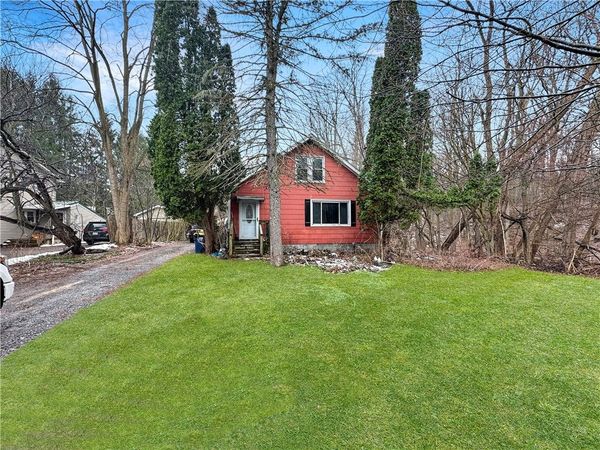 1022 Onondaga Road , Camillus, NY 13031