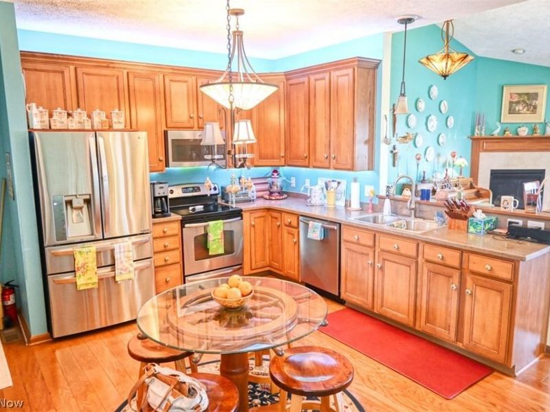 3932 Courtyard Drive, Lorain, OH 44053 Photo 3