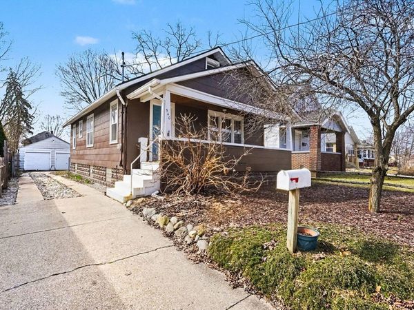 540 Woodridge Street NE, Grand Rapids, MI 49505