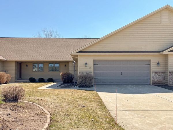 425 BROOKVIEW DRIVE, Luxemburg, WI 54217
