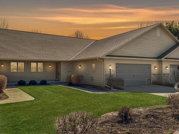 425 BROOKVIEW DRIVE, Luxemburg, WI 54217