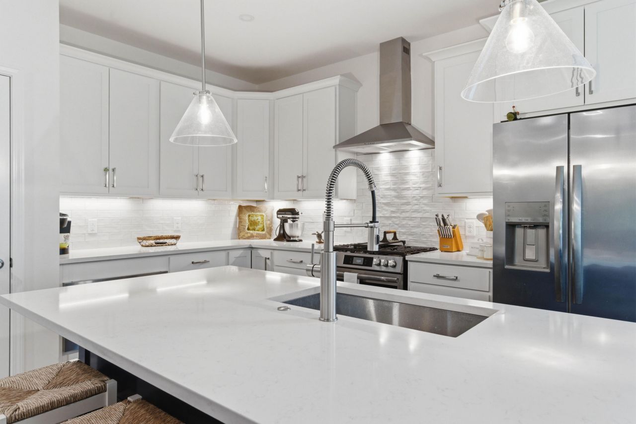 108 Saluda Drive Photo 32