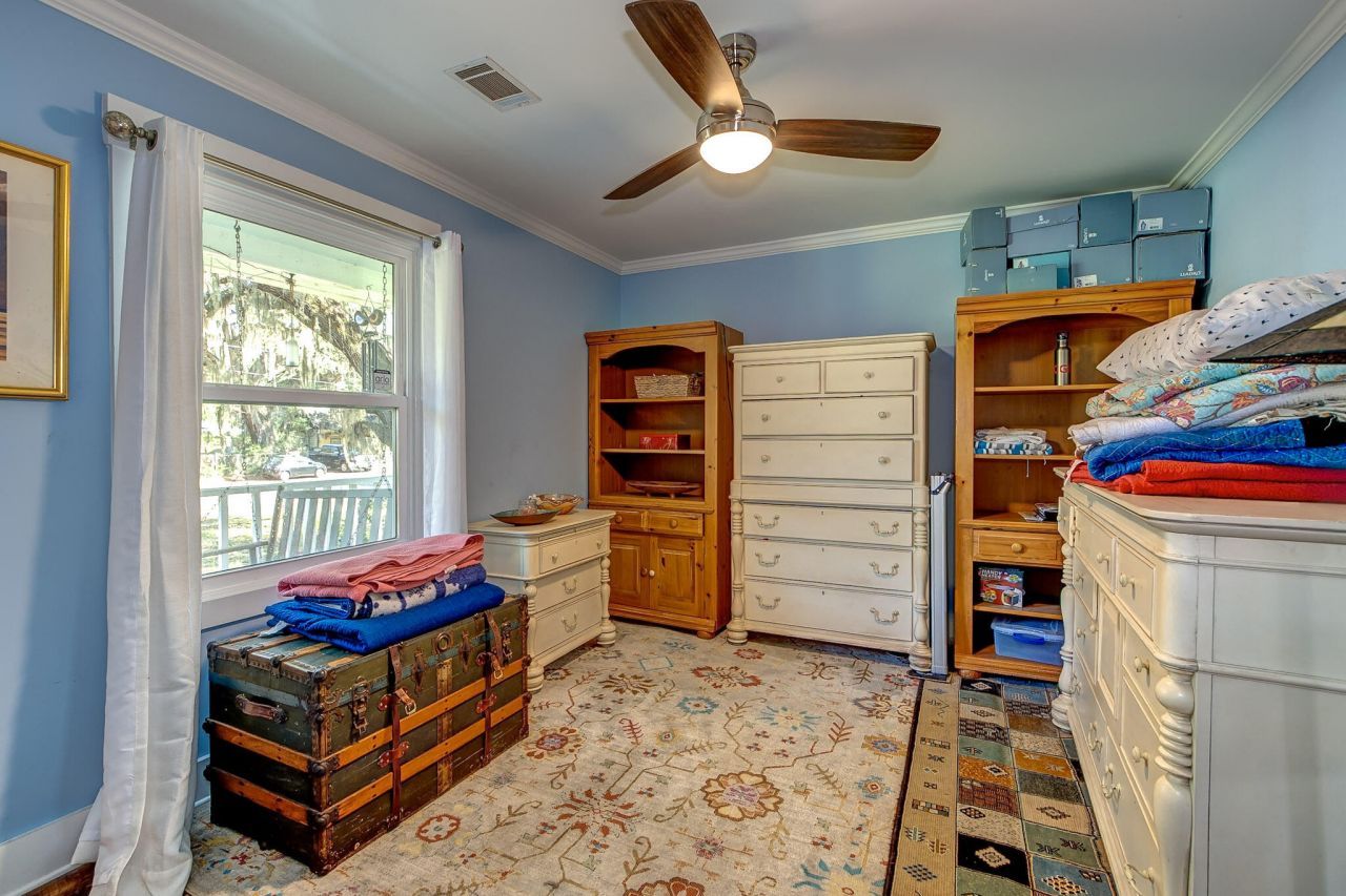 445 Dupre Road Photo 11