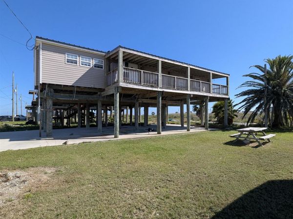 112 Norah Lane, Grand Isle, LA 70358