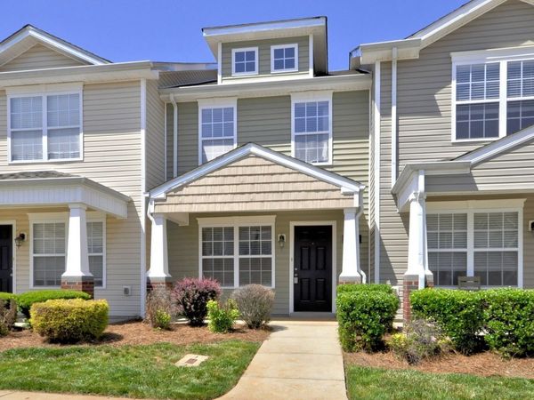 341 SAM HOUSTON CIR , Clarksville, TN 37040