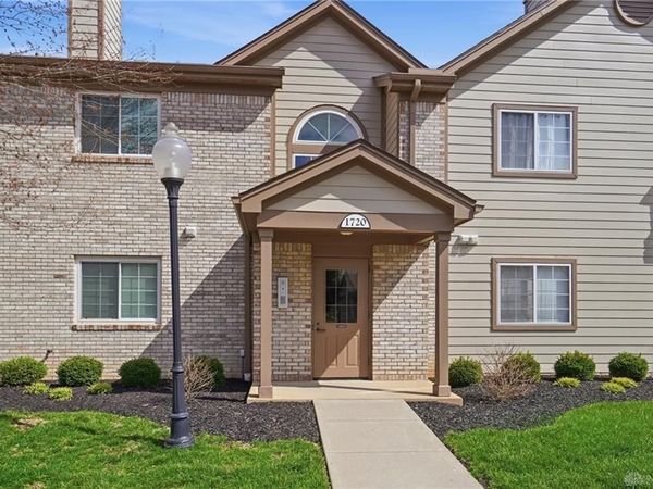 1720 Piper Lane, Unit 104, Centerville, OH 45440