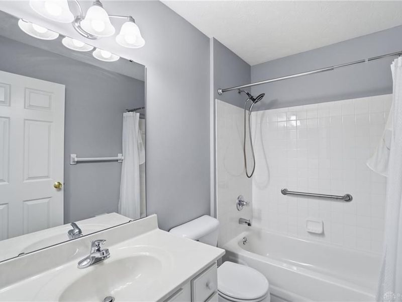 1720 Piper Lane, Unit 104, Centerville, OH 45440 Photo 32