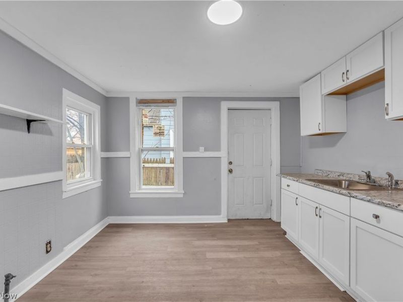 2037 W 98th Street, Cleveland, OH 44102 Photo 10