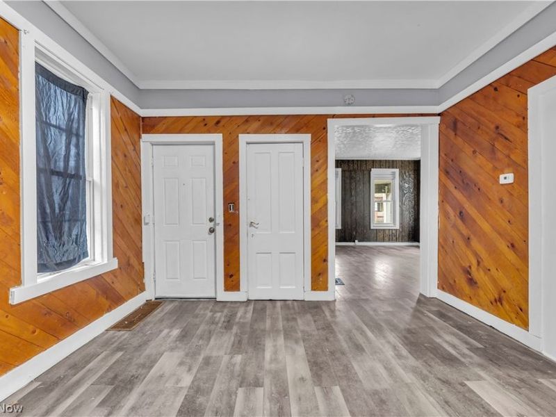 2037 W 98th Street, Cleveland, OH 44102 Photo 11