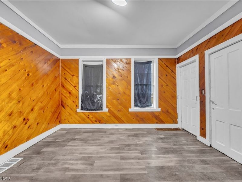 2037 W 98th Street, Cleveland, OH 44102 Photo 12