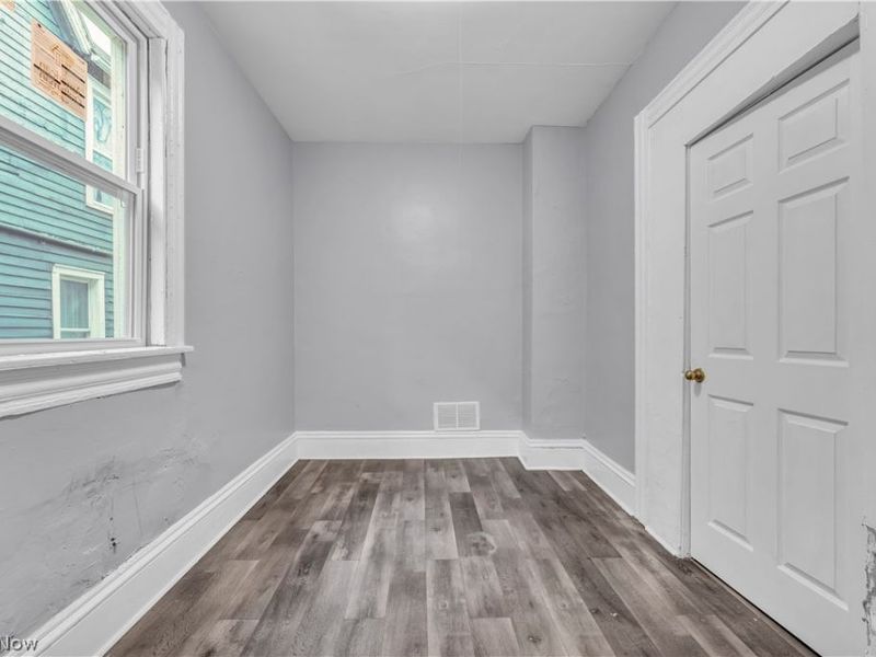 2037 W 98th Street, Cleveland, OH 44102 Photo 14