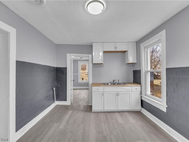 2037 W 98th Street, Cleveland, OH 44102 Photo 20