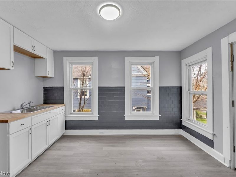 2037 W 98th Street, Cleveland, OH 44102 Photo 21