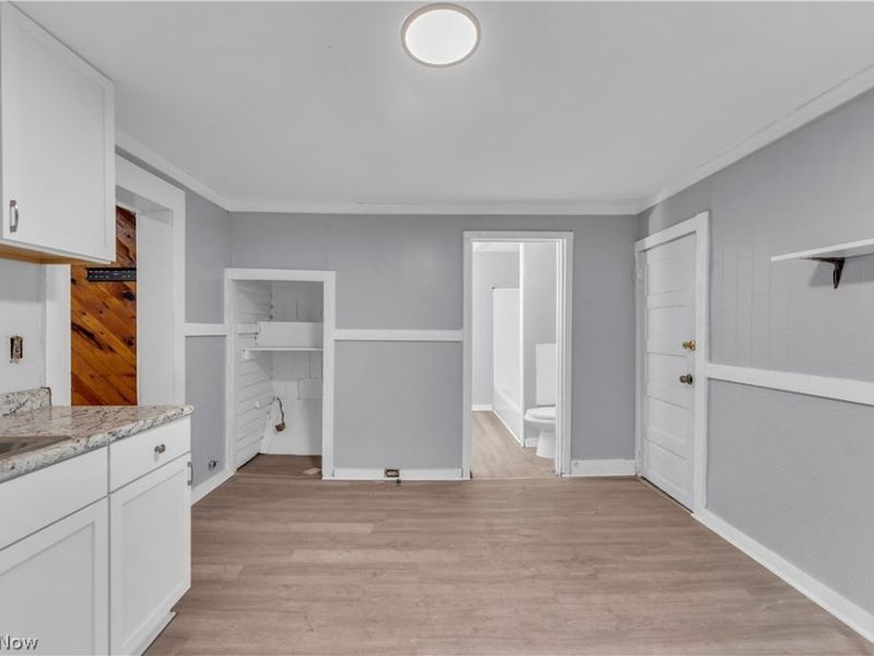 2037 W 98th Street, Cleveland, OH 44102 Photo 9