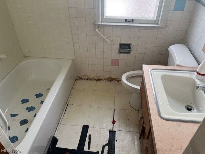 5127 Erwin Street , Maple Heights, OH 44137 Photo 12