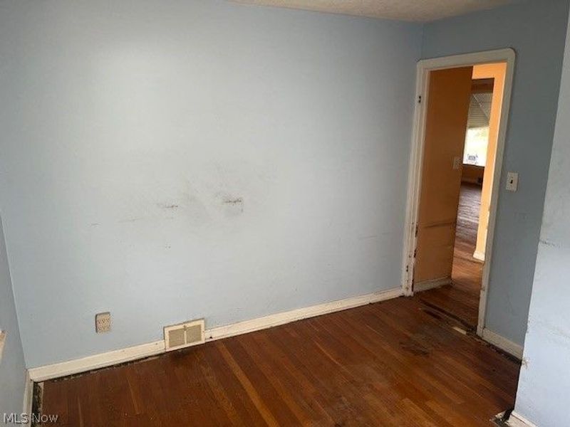 5127 Erwin Street , Maple Heights, OH 44137 Photo 14