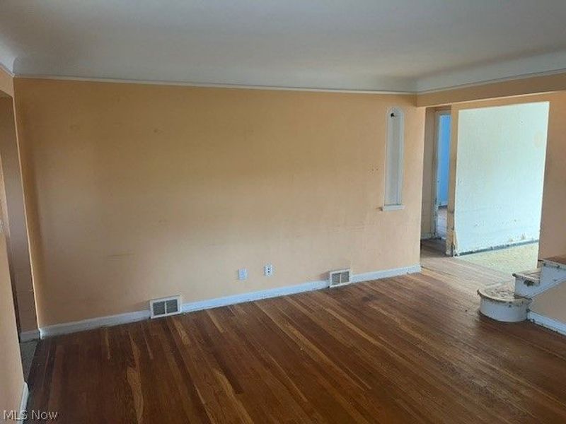 5127 Erwin Street , Maple Heights, OH 44137 Photo 5