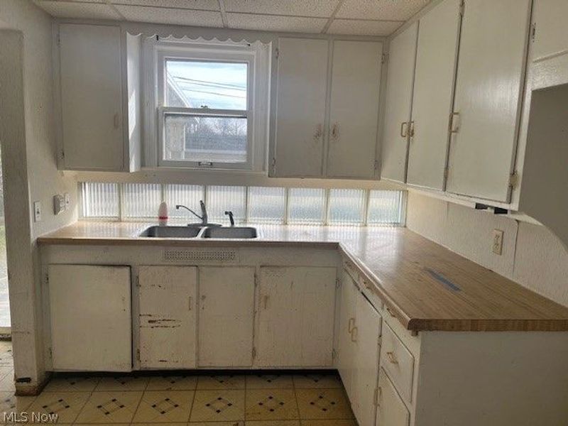 5127 Erwin Street , Maple Heights, OH 44137 Photo 6