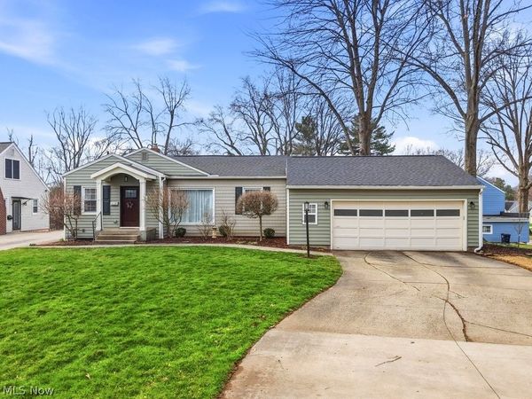 1976 Stabler Road , Akron, OH 44313