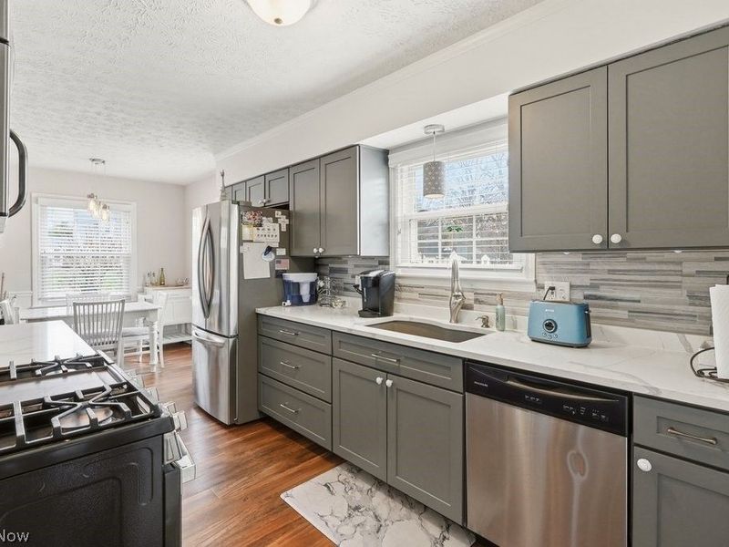 1976 Stabler Road, Akron, OH 44313 Photo 9