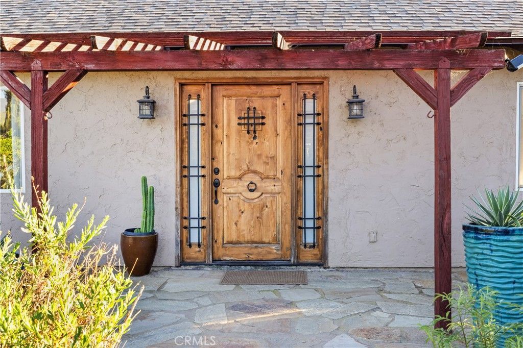 95 Taormina Ln, Ojai, CA 93023 Main Photo