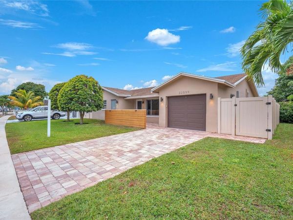 22599 SW 65th Avenue, Boca Raton, FL 33428