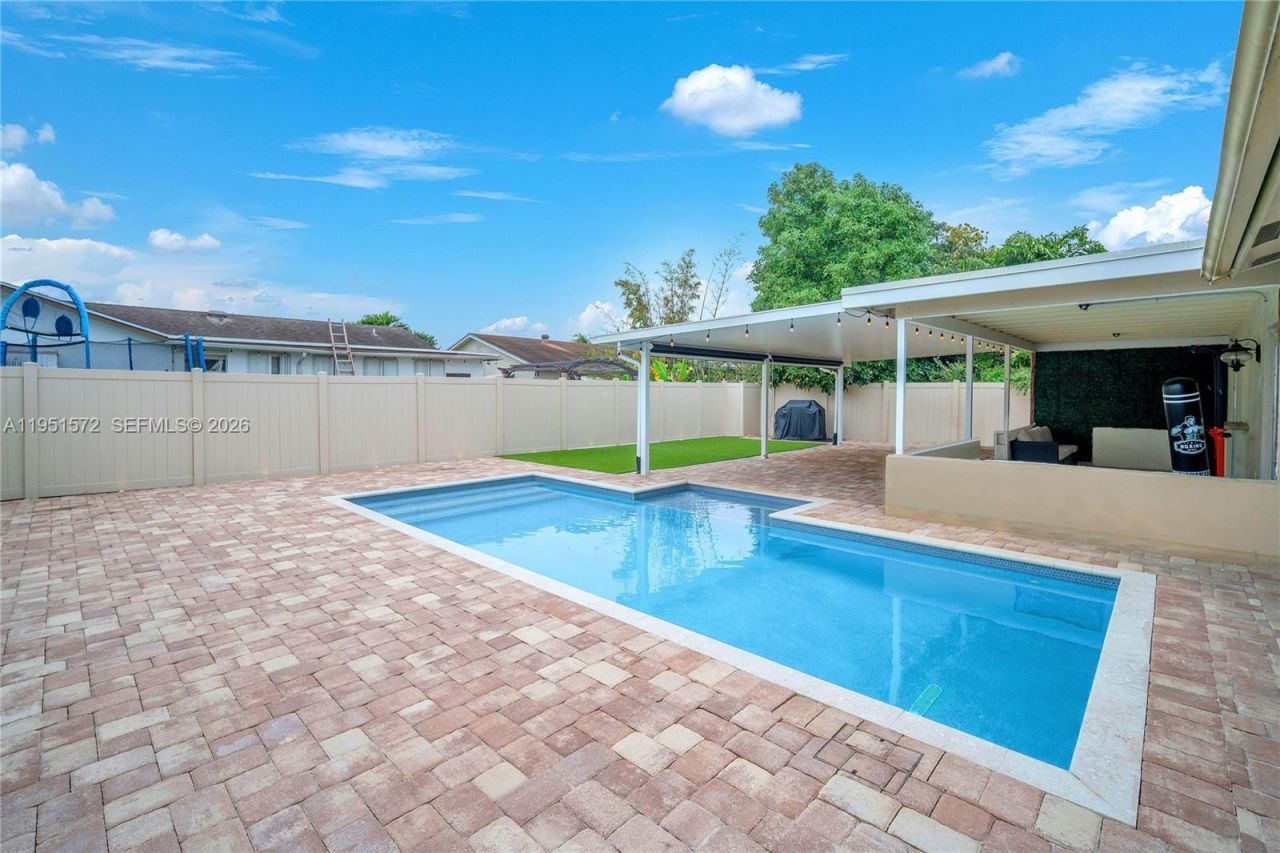 22599 SW 65th Avenue, Boca Raton, FL 33428 Photo