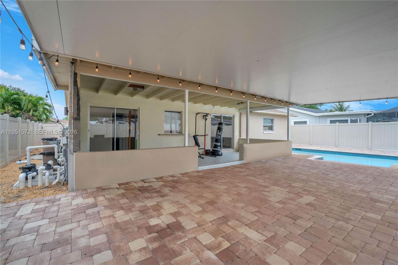 22599 SW 65th Avenue, Boca Raton, FL 33428 Photo