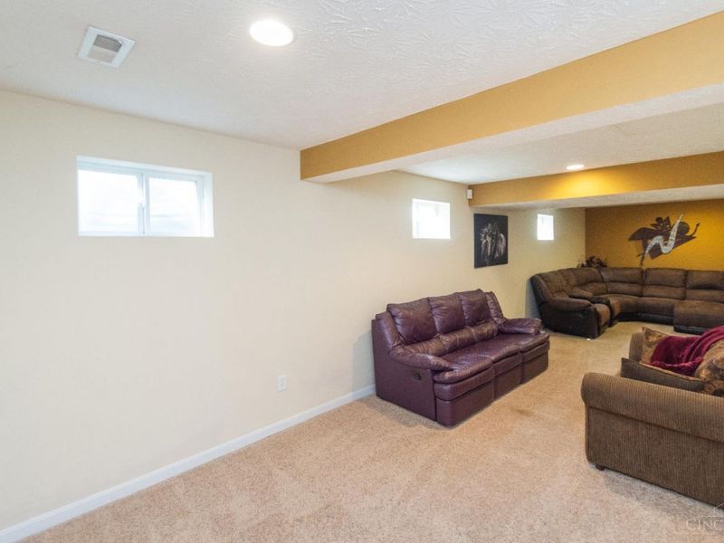 7633 Sandstone Trail, Hamilton Twp, OH 45039 Photo 19