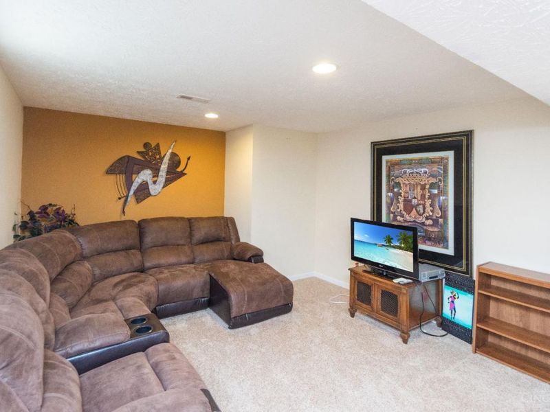 7633 Sandstone Trail, Hamilton Twp, OH 45039 Photo 21