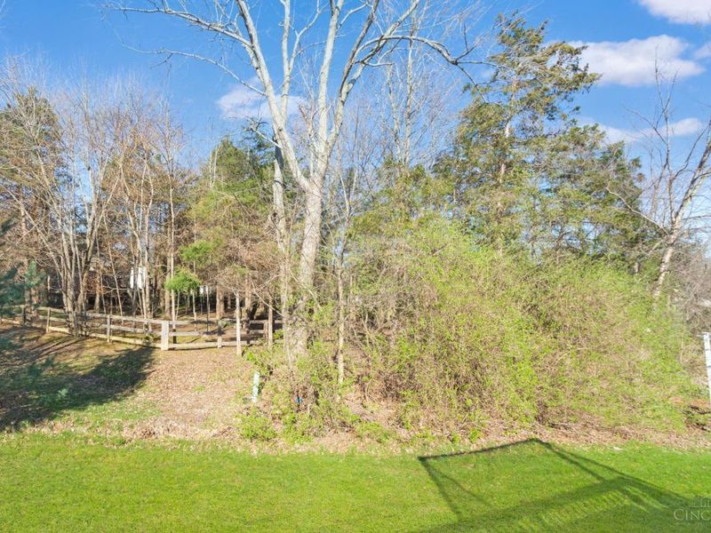 7633 Sandstone Trail, Hamilton Twp, OH 45039 Photo 25