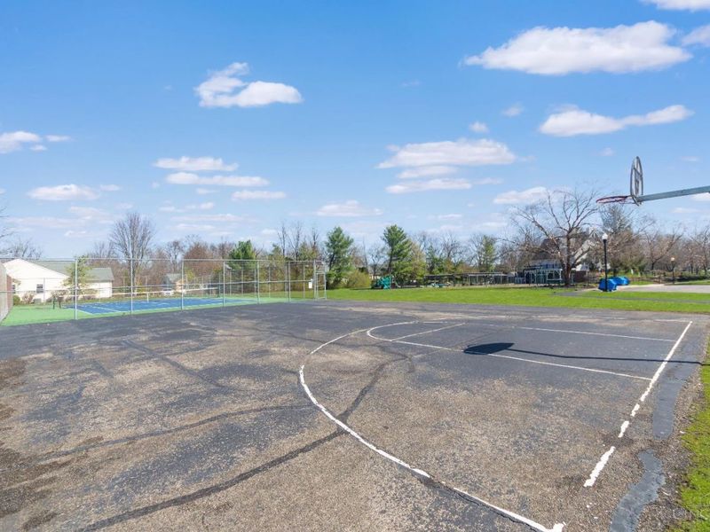 7633 Sandstone Trail, Hamilton Twp, OH 45039 Photo 40