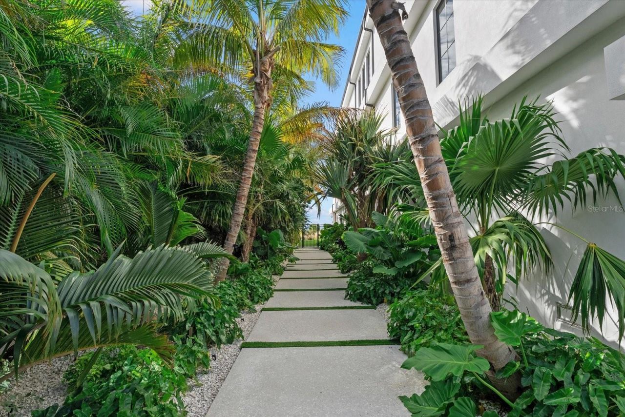 171 Whittier Drive, Sarasota, FL 34236 Photo