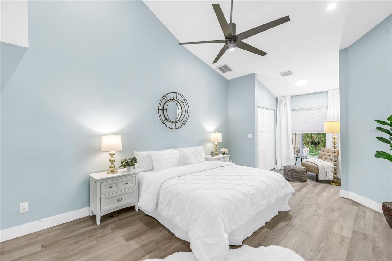 355 Red Cedar Court Ne, Saint Petersburg, FL 33703 Photo