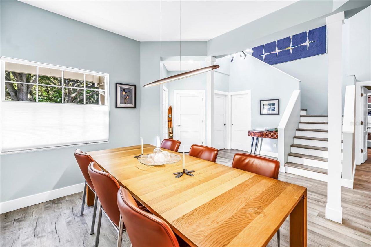 355 Red Cedar Court Ne, Saint Petersburg, FL 33703 Photo