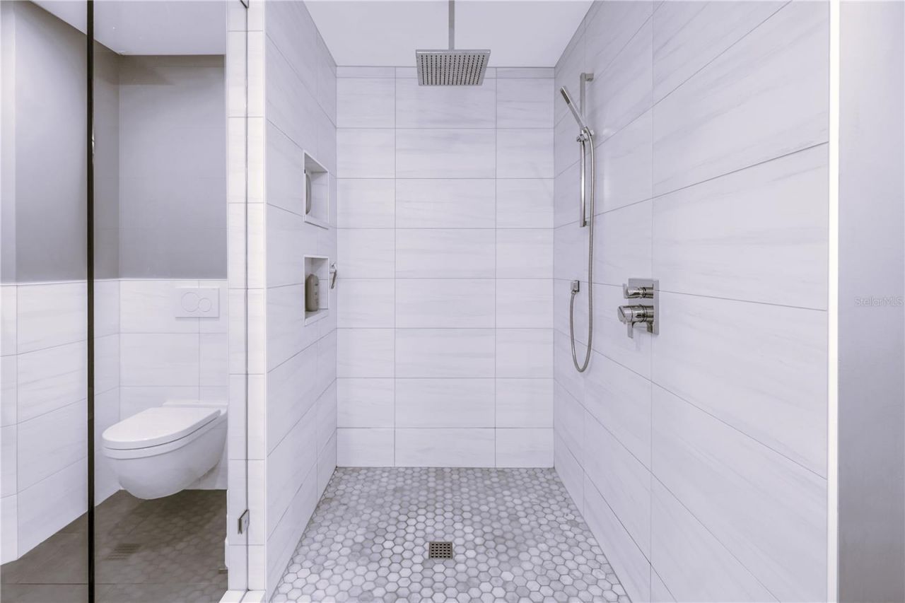 355 Red Cedar Court Ne, Saint Petersburg, FL 33703 Photo