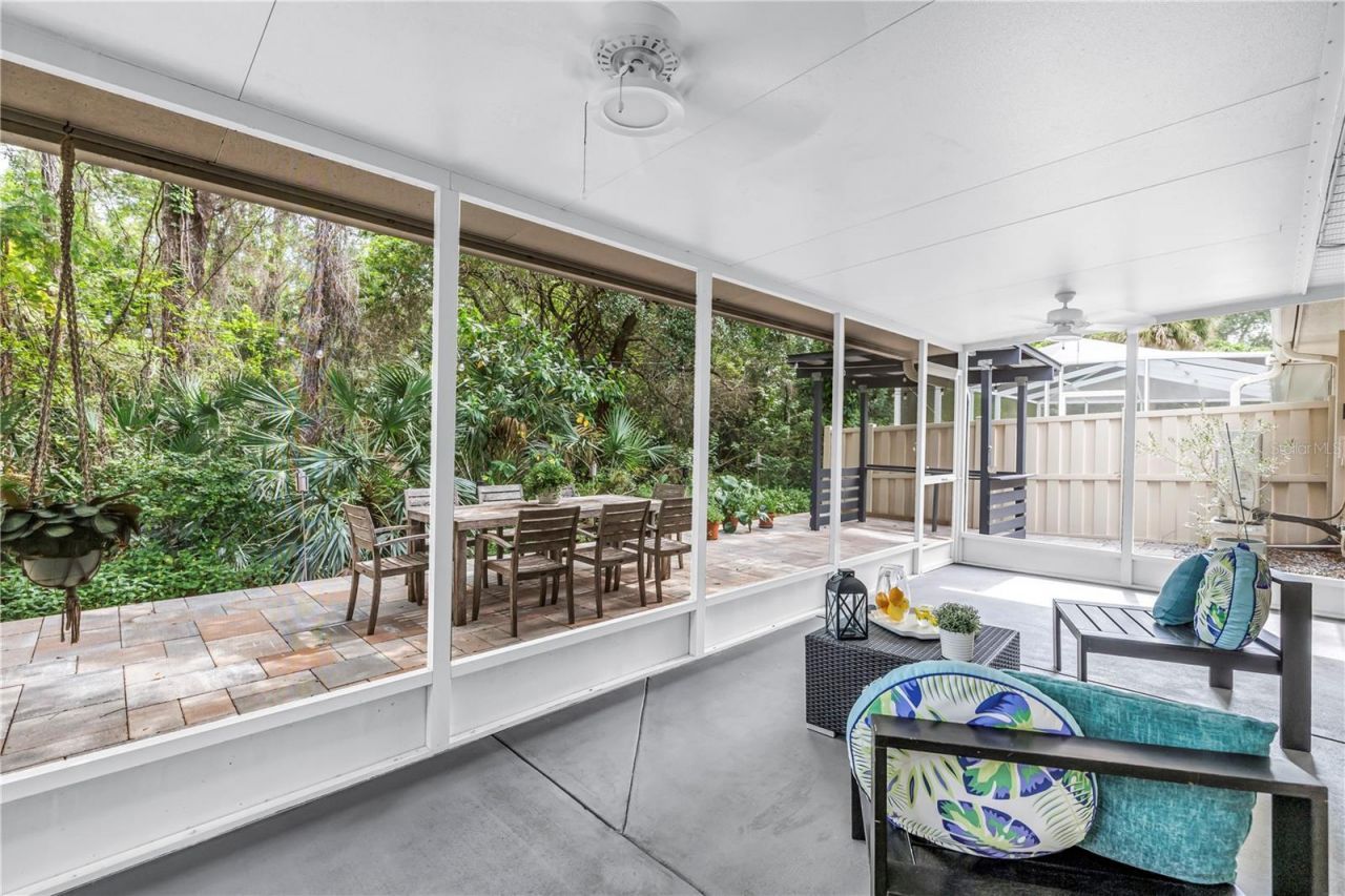 355 Red Cedar Court Ne, Saint Petersburg, FL 33703 Photo