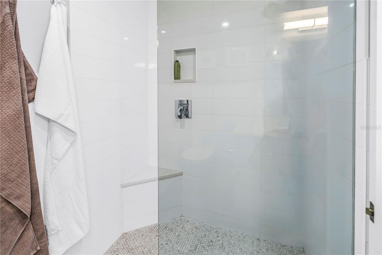 355 Red Cedar Court Ne, Saint Petersburg, FL 33703 Photo