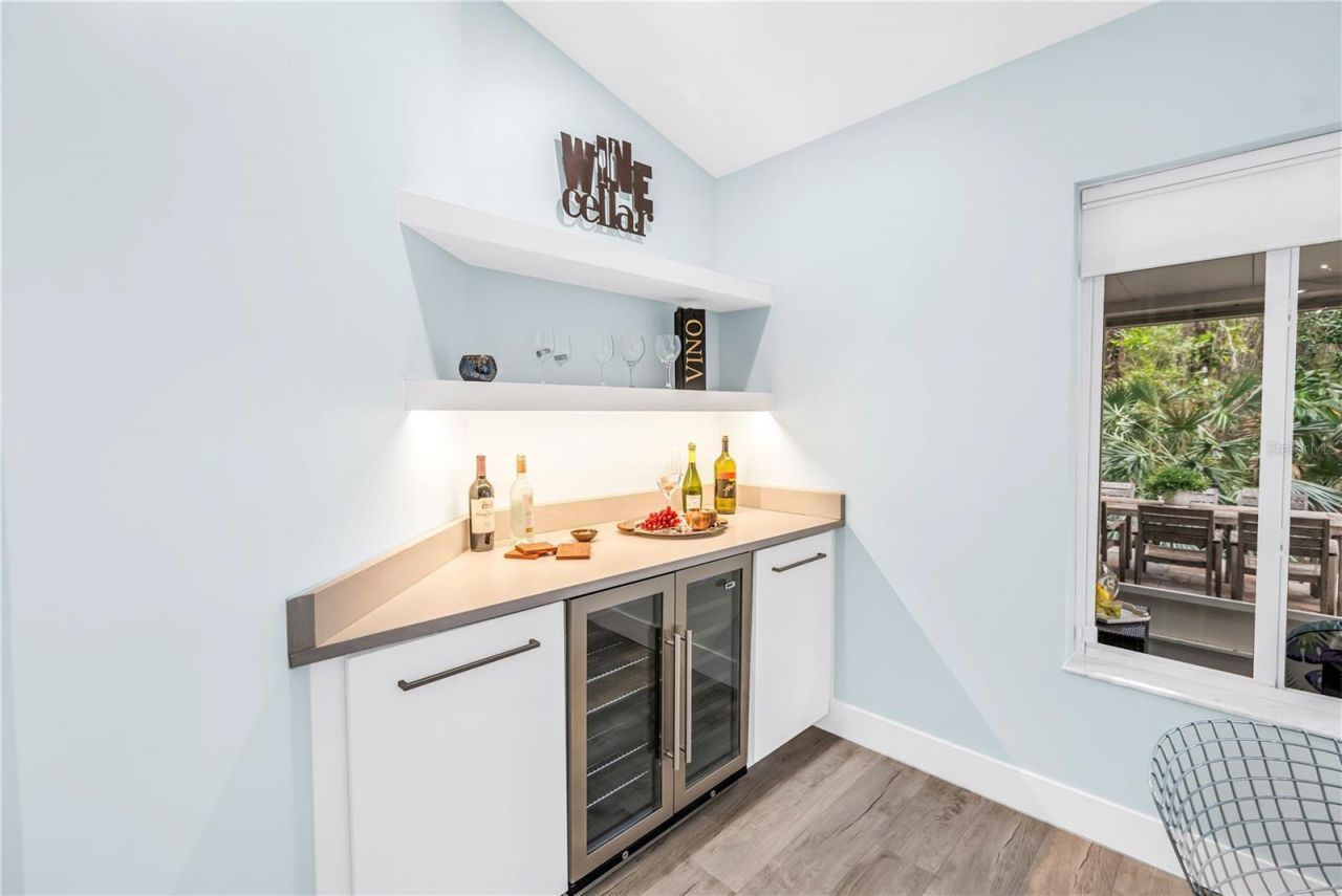 355 Red Cedar Court Ne, Saint Petersburg, FL 33703 Photo