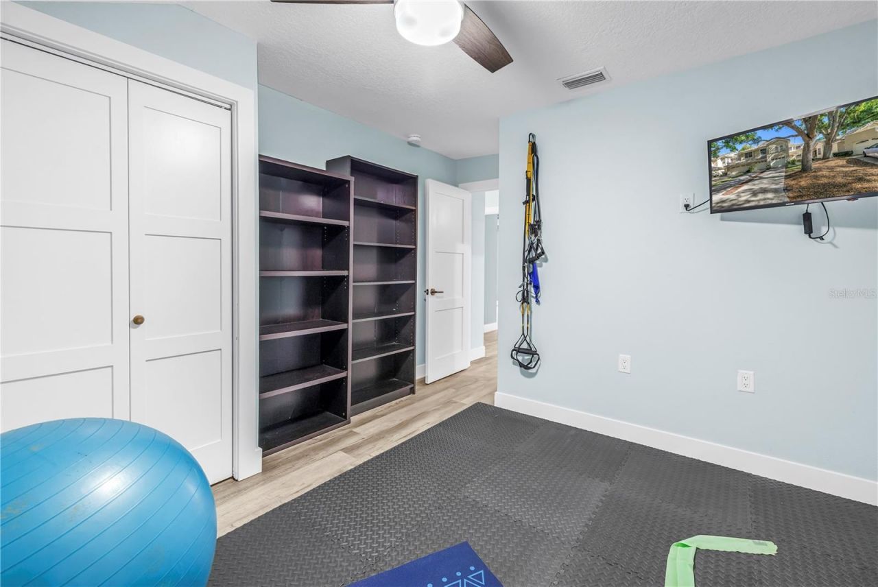 355 Red Cedar Court Ne, Saint Petersburg, FL 33703 Photo