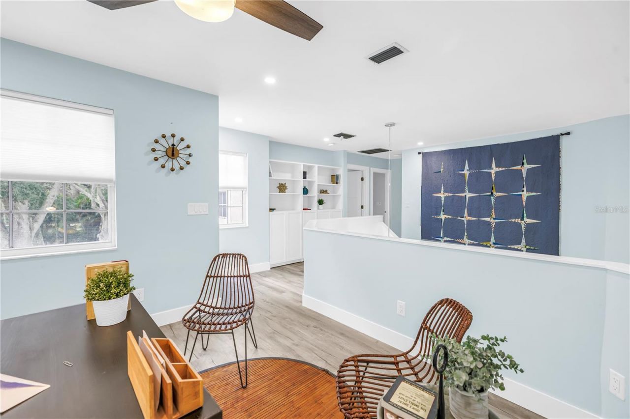 355 Red Cedar Court Ne, Saint Petersburg, FL 33703 Photo