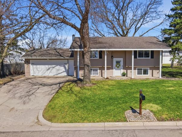 670 Lynwood Street SW, Owatonna, MN 55060