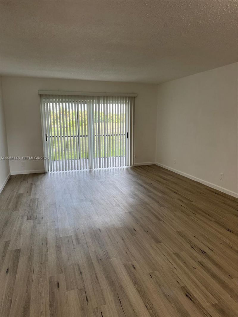 6301 N Fall Circle Dr, Unit 213, Lauderhill, FL 33319 Photo