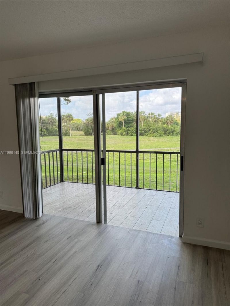 6301 N Fall Circle Dr, Unit 213, Lauderhill, FL 33319 Photo